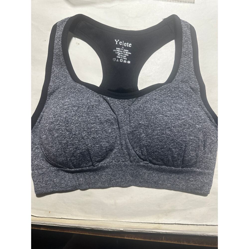 Yelete Sports Bra Size M NWT